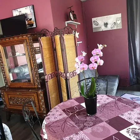 La Romance Bed & Breakfast *
